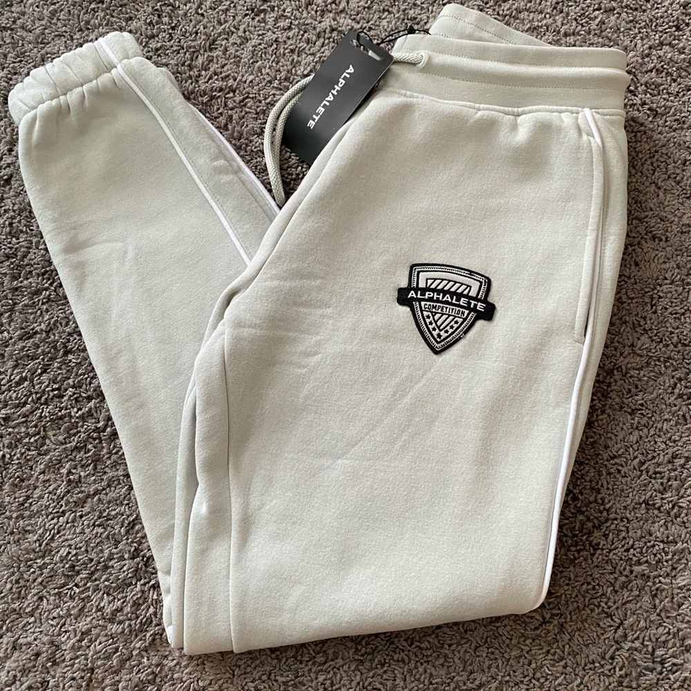 Alphalete Varsity Joggers Size Small